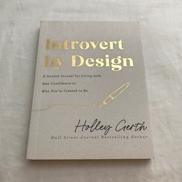 ๐3/$35 Introvert By Design Journal Paperback Book by Holley Gerth - Picture 1 of 7